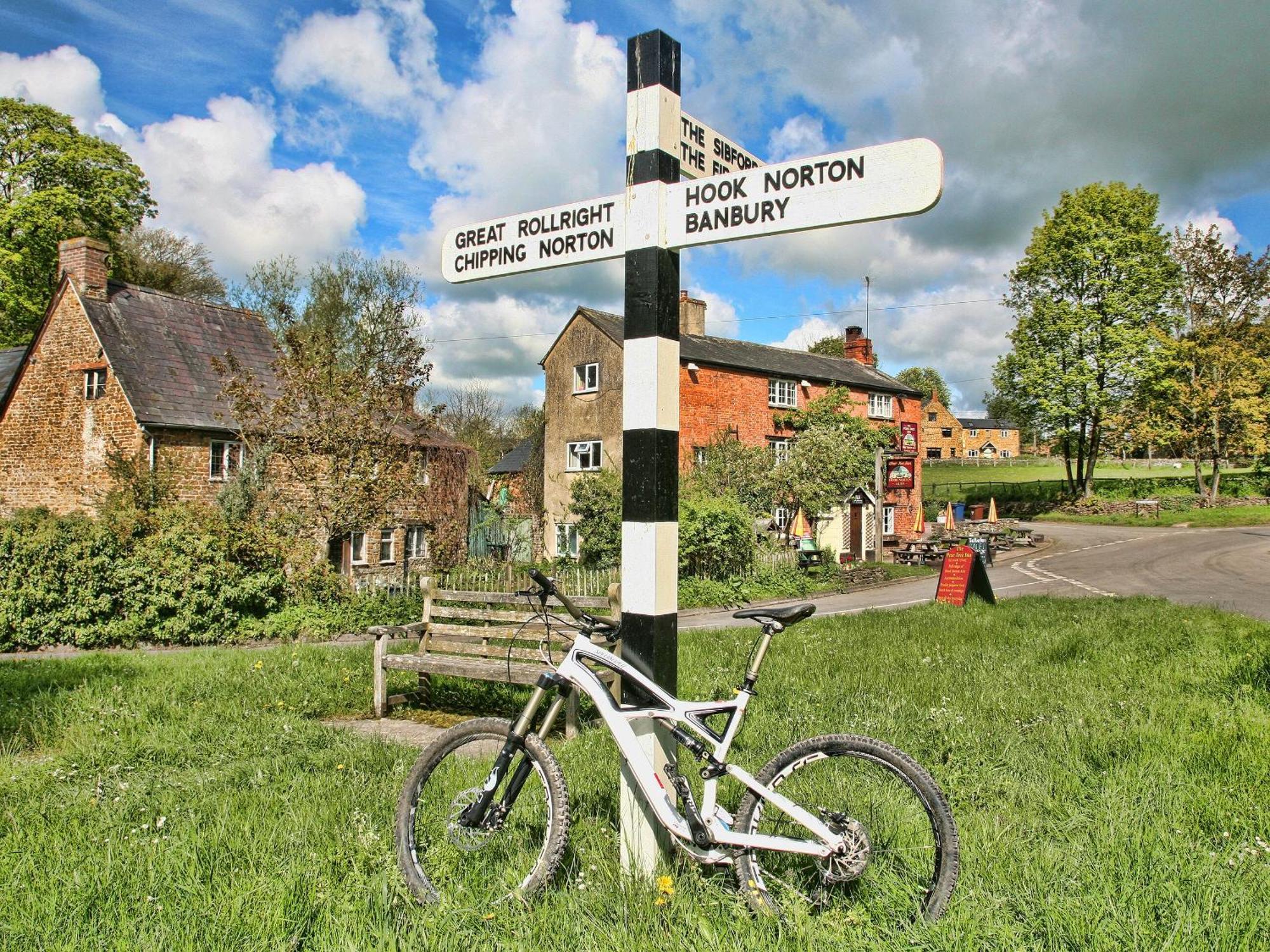 Squirrel Cottage Hook Norton Екстер'єр фото